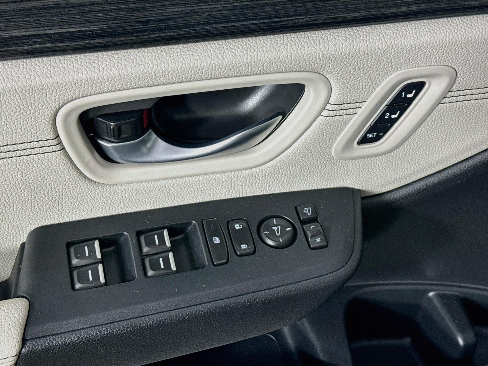 Used 2026 Honda Pilot Touring image 17