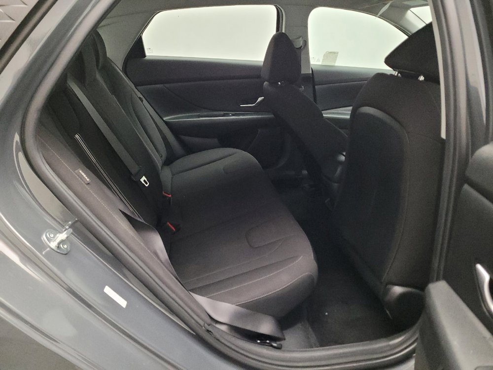 Used 2024 Hyundai Elantra Blue FWD image 19