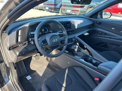 New 2026 Hyundai Elantra SEL Sport Premium FWD image 11