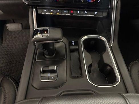 Used 2024 GMC Sierra 1500 Denali w/ Denali Reserve Package AWD/4WD image 19