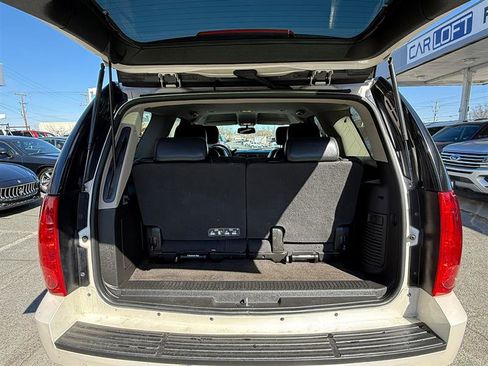 Used 2013 GMC Yukon SLT w/ SLT-2 Equipment Package image 21