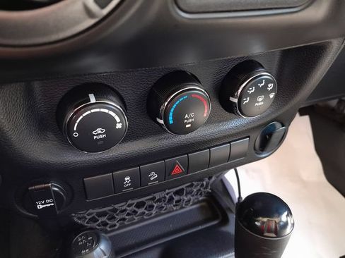 Used 2014 Jeep Wrangler Sport AWD/4WD image 22