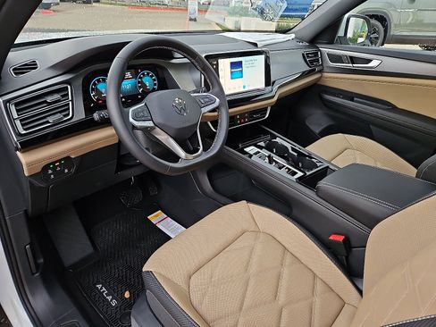 New 2026 Volkswagen Atlas Cross Sport SE image 10