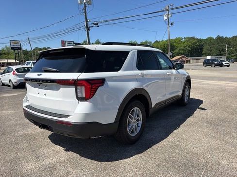 New 2026 Ford Explorer Active RWD image 6