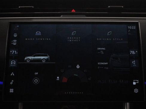 Certified 2025 Land Rover Range Rover SE AWD/4WD image 32