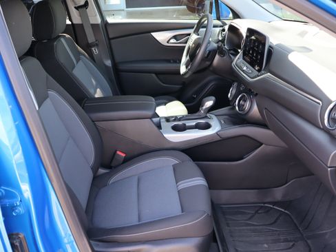 Used 2026 Chevrolet Blazer LT w/ Convenience Package FWD image 36