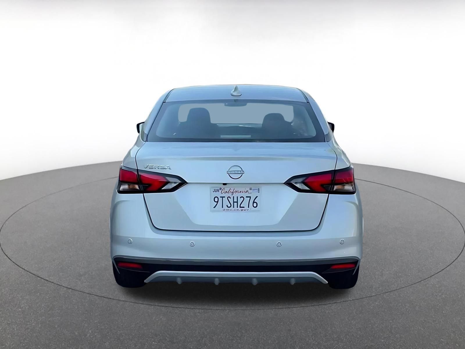 Used 2025 Nissan Versa SV FWD image 12