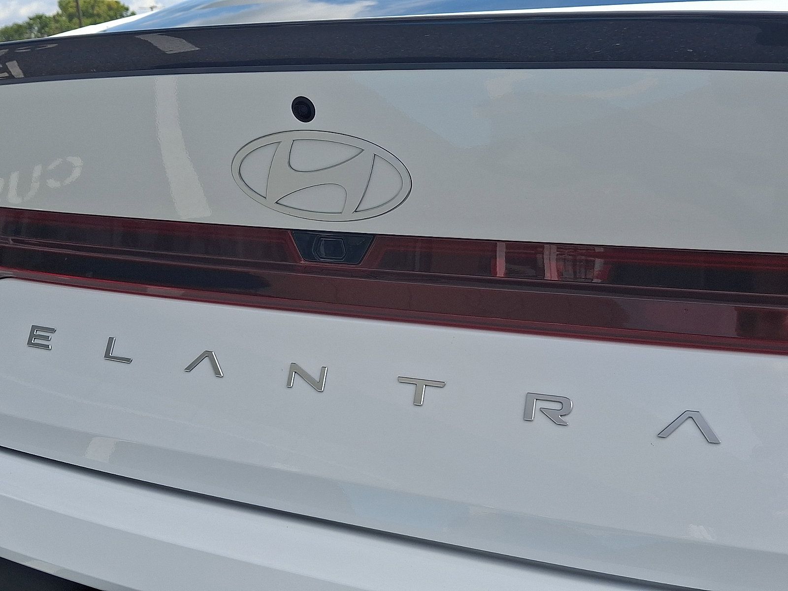 New 2026 Hyundai Elantra SEL Sport FWD image 11