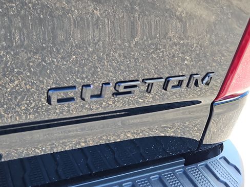 Used 2024 Chevrolet Silverado 2500 Custom w/ Custom Value Package AWD/4WD image 5