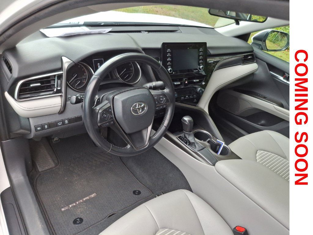 Used 2021 Toyota Camry SE w/ Carpet Mat Package (TMS) FWD image 12