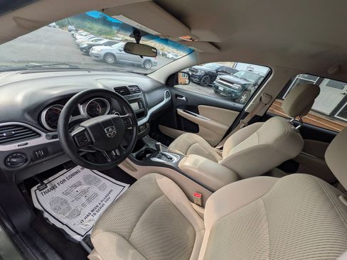 Used 2017 Dodge Journey SE FWD image 17