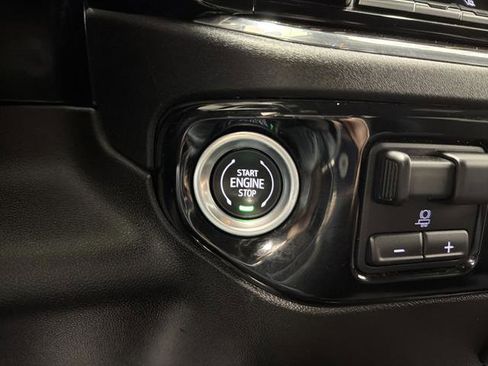 Used 2024 GMC Sierra 3500 SLE image 20