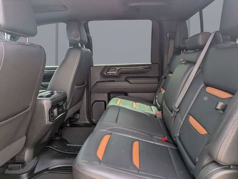 Used 2024 GMC Sierra 2500 AT4 w/ AT4 Premium Plus Package AWD/4WD image 13
