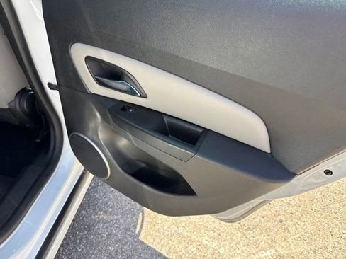 Used 2014 Chevrolet Cruze Eco w/ Enhanced Safety Package FWD image 20