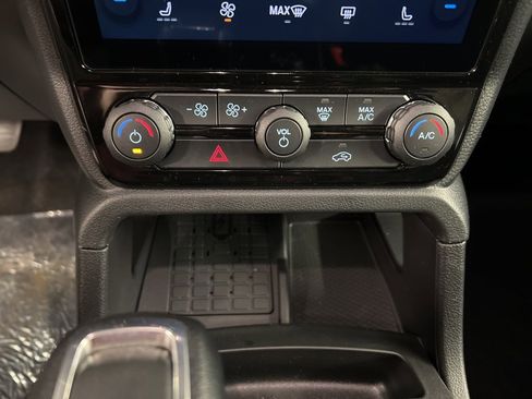 New 2025 Ford Ranger XLT w/ Equipment Group 301A High image 14