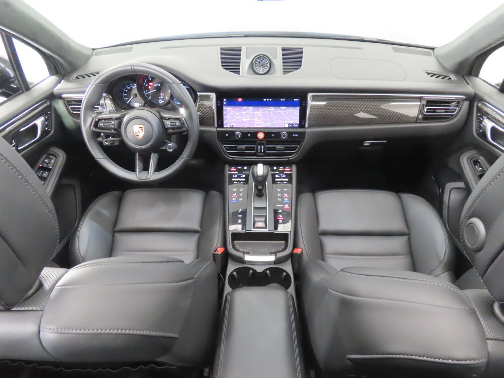 Certified 2026 Porsche Macan GTS AWD/4WD image 14