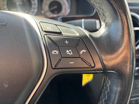 Used 2015 Mercedes-Benz GLK 350 2WD image 16