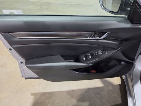 Used 2021 Honda Accord Sport image 19