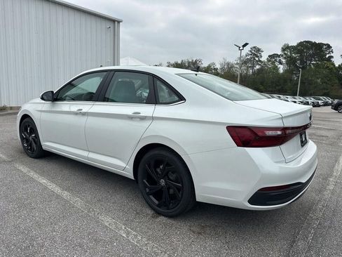 New 2026 Volkswagen Jetta SE FWD image 5