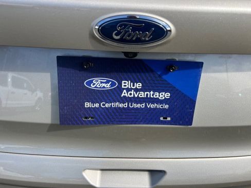 Used 2018 Ford Escape Titanium w/ Ford Safe & Smart Package image 24