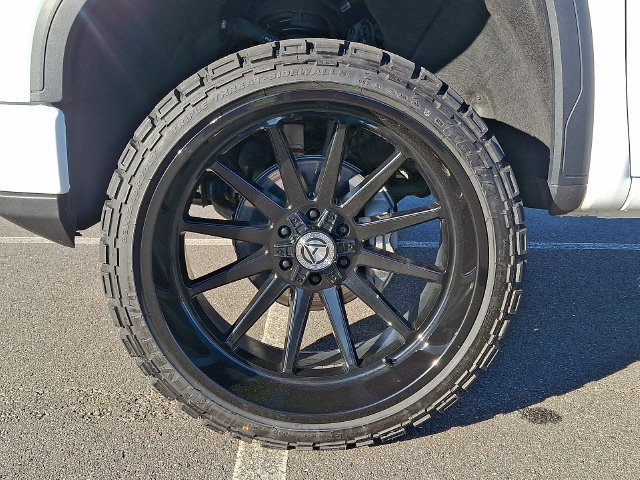 Used 2024 GMC Sierra 1500 AT4 w/ Technology Package AWD/4WD image 8