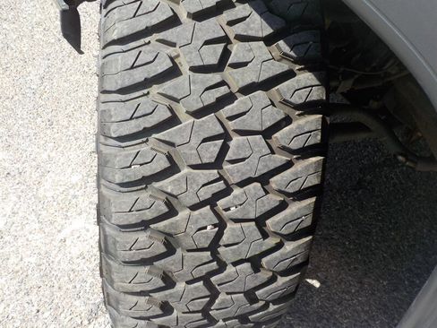 Used 2018 GMC Sierra 1500 SLT image 14