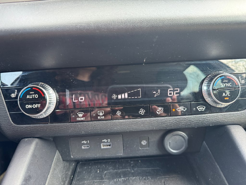 Used 2022 Mitsubishi Outlander SE AWD/4WD image 34