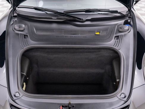 Used 2014 Porsche 911 GT3 w/ Carbon Interior Package RWD image 26