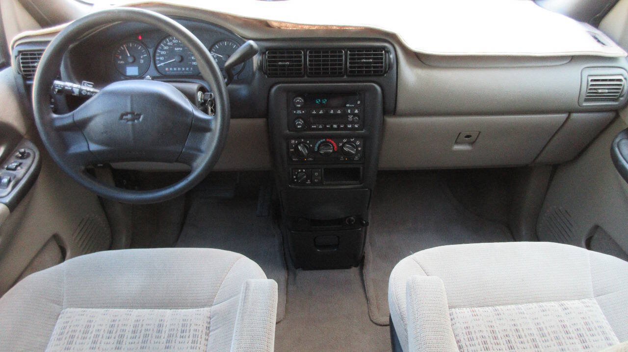 Used 2002 Chevrolet Venture Plus FWD image 32