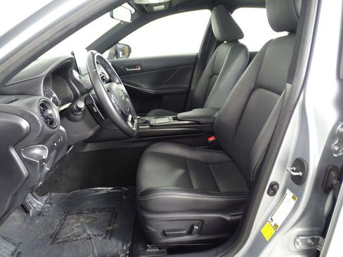 Used 2023 Lexus IS 350 F Sport image 11