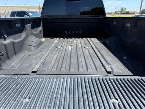 Used 2016 Nissan Titan SL AWD/4WD image 10