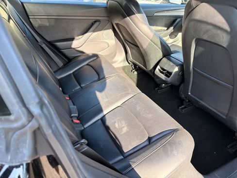 Used 2022 Tesla Model 3 Long Range AWD/4WD image 7