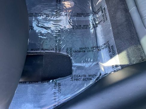 Used 2017 Tesla Model X 75D image 32