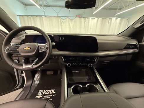 Used 2025 Chevrolet Tahoe LT image 17