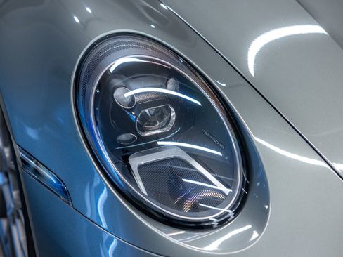 Certified 2020 Porsche 911 Carrera S w/ Premium Package RWD image 13