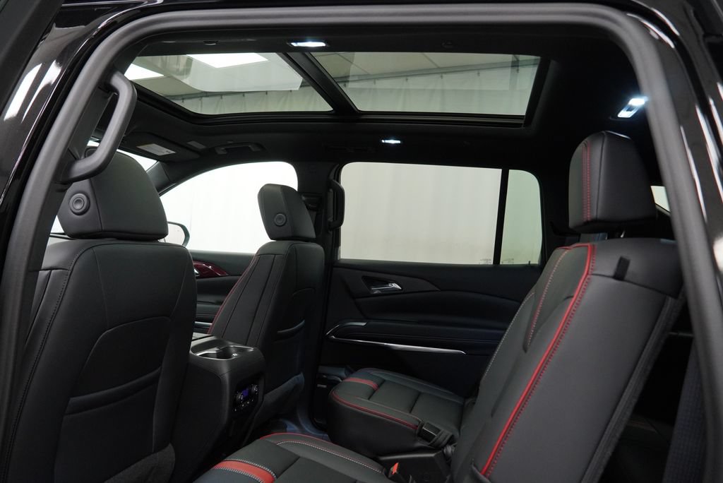 New 2027 Chevrolet Traverse RS AWD/4WD image 14