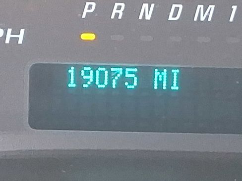 Used 2023 Chevrolet Express 2500 w/ Driver Convenience Package image 17