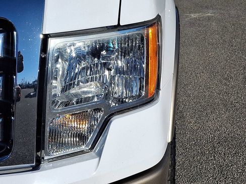 Used 2013 Ford F150 Lariat w/ Lariat Chrome Pkg image 10