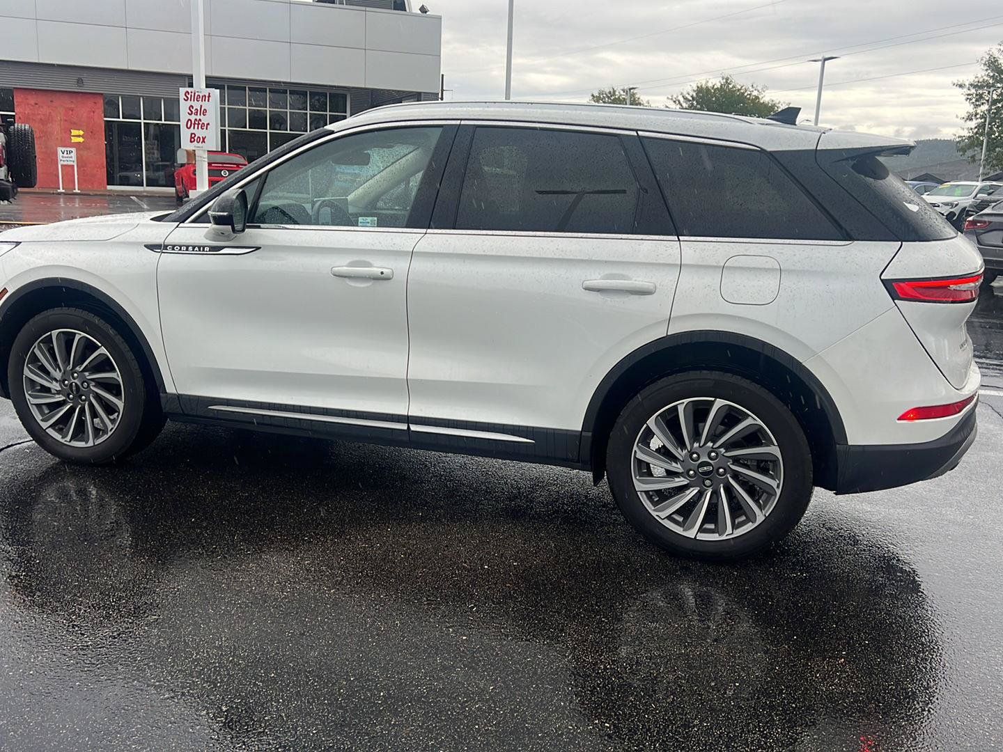 Used 2023 Lincoln Corsair Reserve w/ Equipment Group 201A AWD/4WD image 10