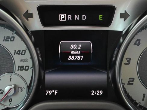 Used 2015 Mercedes-Benz SL 550 image 39