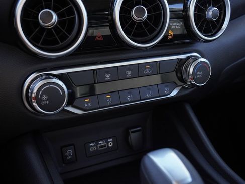 New 2025 Nissan Sentra SV image 14