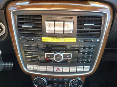 Used 2013 Mercedes-Benz G 63 AMG 4MATIC image 31