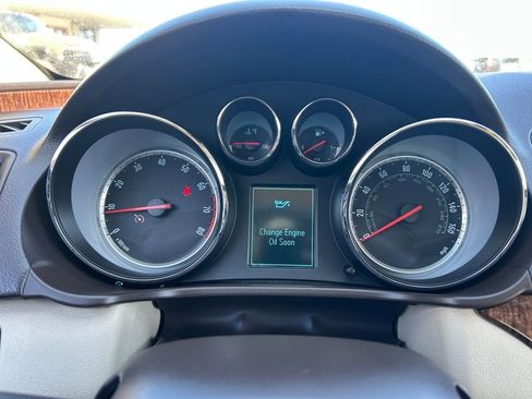 Used 2013 Buick Regal Premium image 12