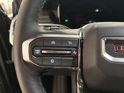 Used 2025 GMC Acadia Elevation image 19