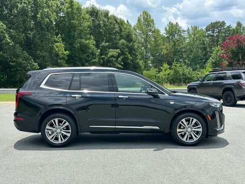 Used 2022 Cadillac XT6 Premium Luxury AWD/4WD image 10