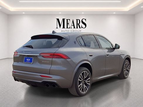 Used 2023 Maserati Grecale Modena AWD/4WD image 5