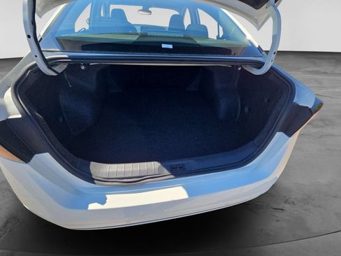 Used 2025 Nissan Altima 2.5 SV FWD image 35