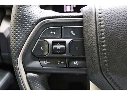 Used 2025 Toyota 4Runner SR5 image 15