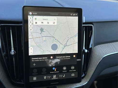 New 2026 Volvo XC60 B5 Plus w/ Protection Package Premier image 3