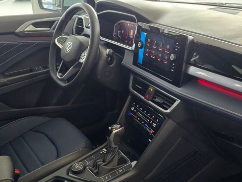 New 2025 Volkswagen Taos SEL image 25